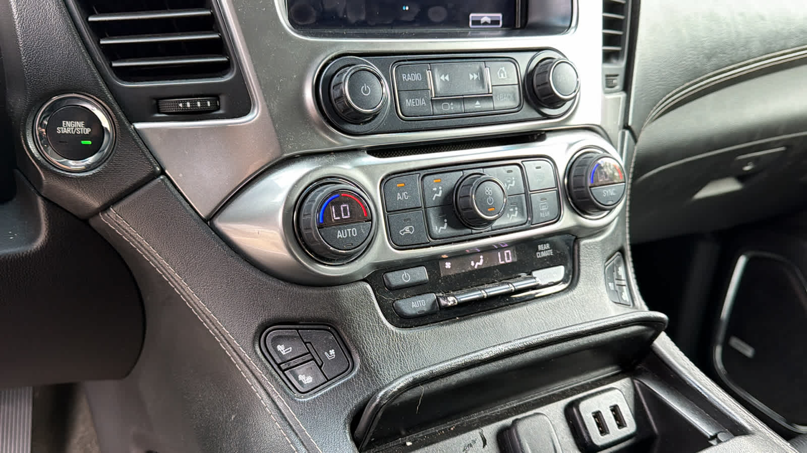 Thumbnail: 2017 Chevrolet Suburban - 13