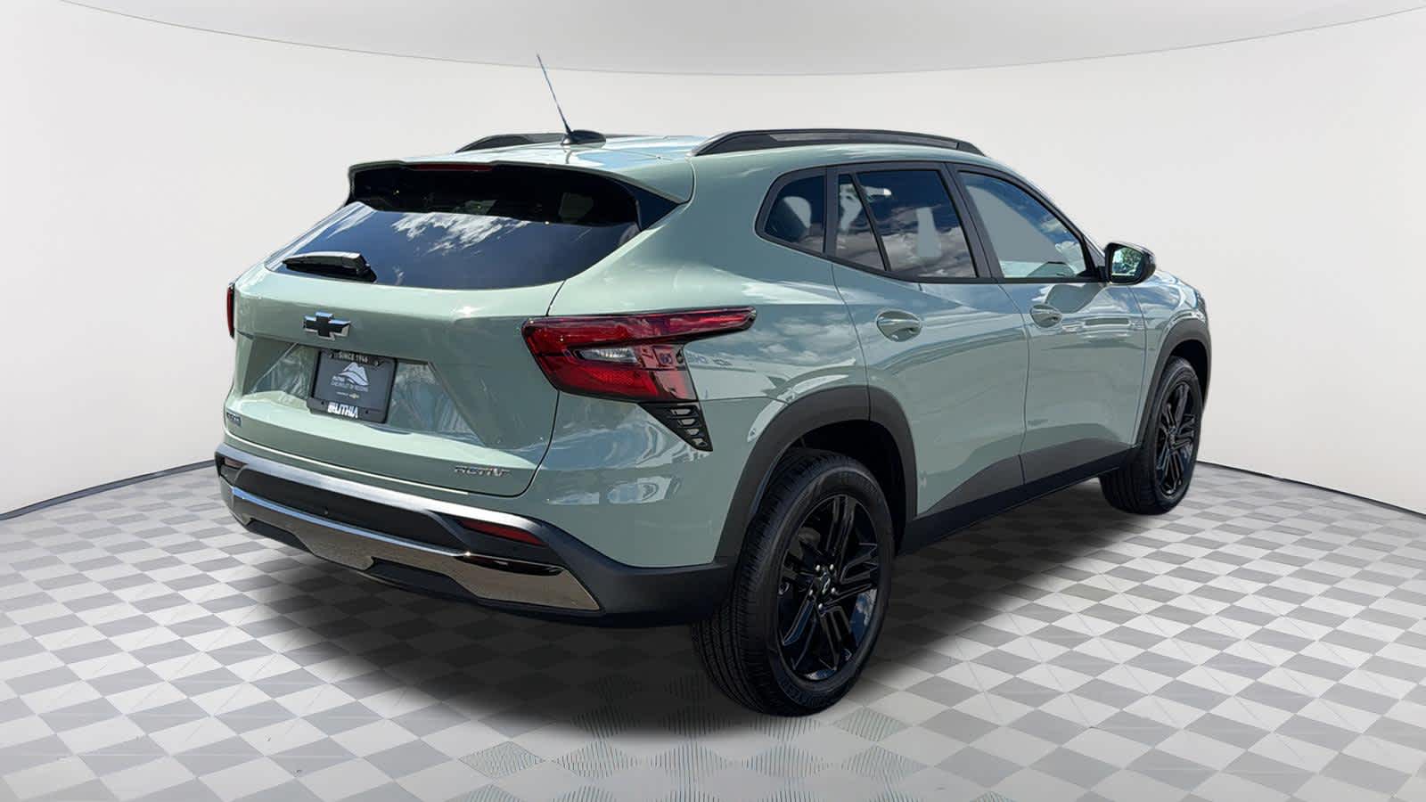 Thumbnail: 2026 Chevrolet Trax - 5