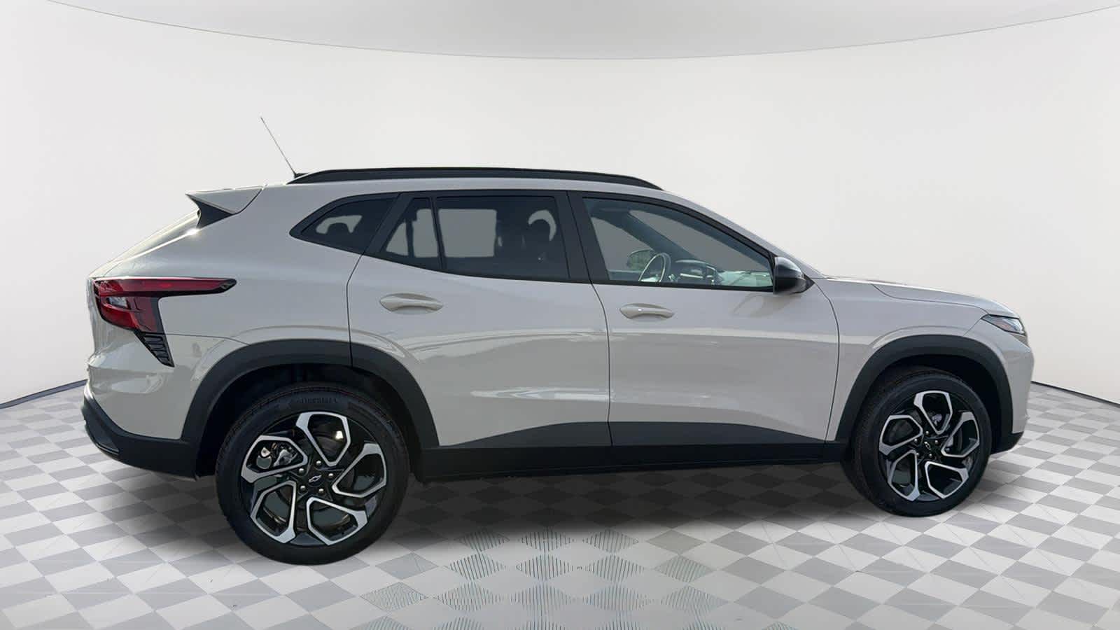 Thumbnail: 2026 Chevrolet Trax - 4