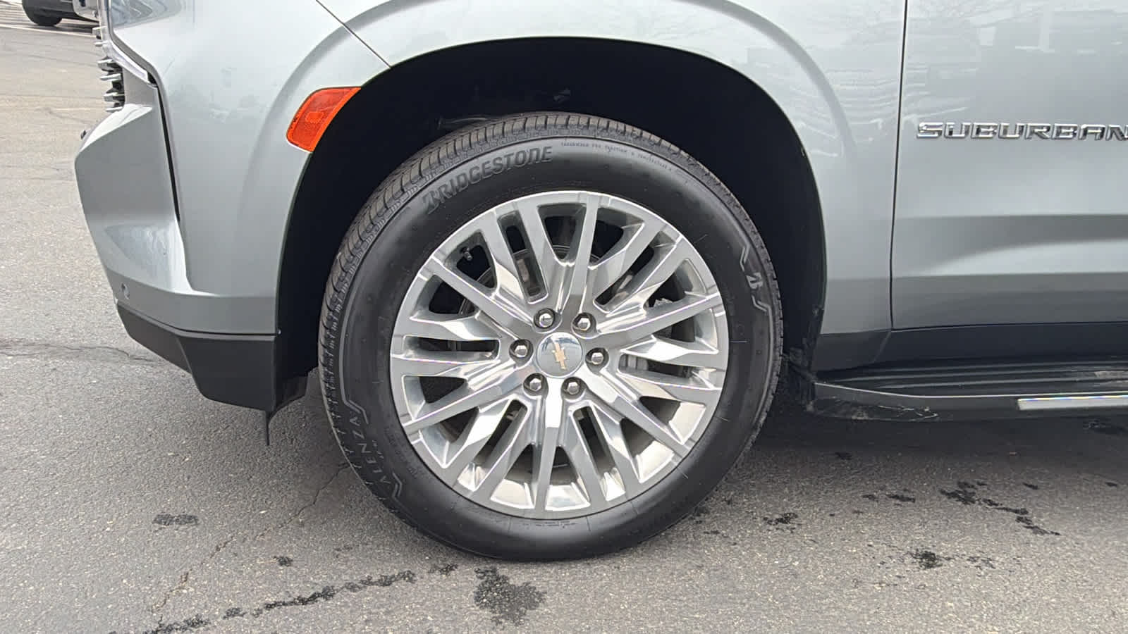 Thumbnail: 2024 Chevrolet Suburban - 9