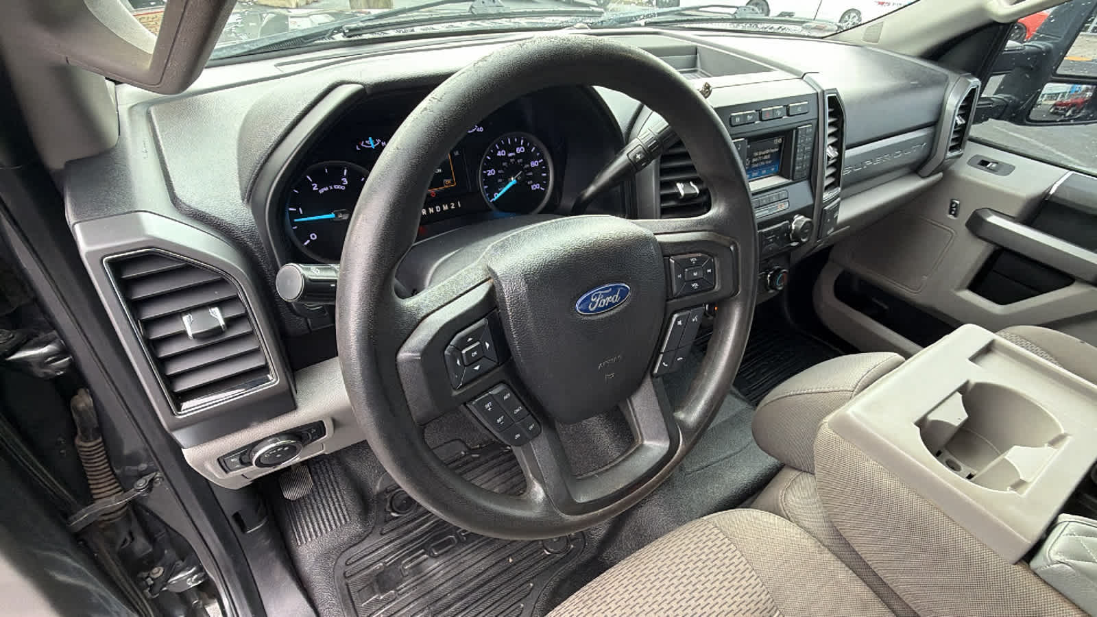 Thumbnail: 2019 Ford Econoline - 10