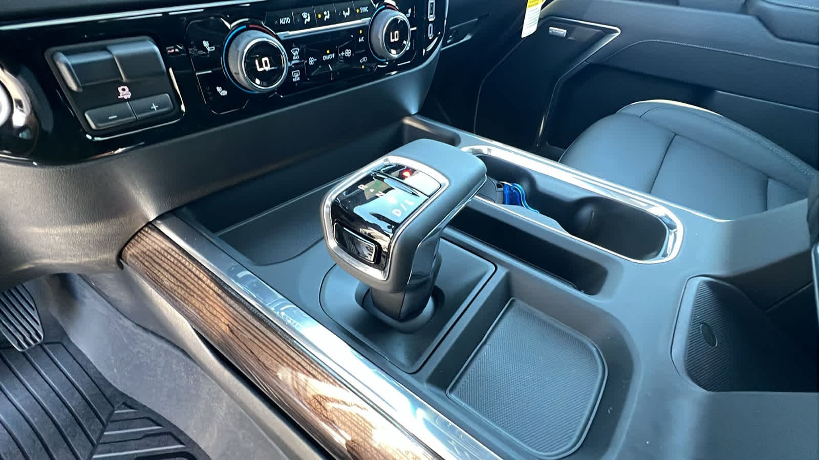 Thumbnail: 2025 Chevrolet Silverado 1500 - 13
