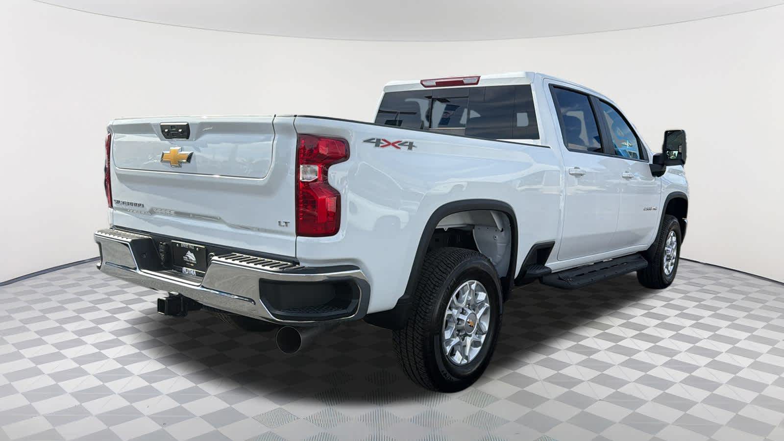 Thumbnail: 2026 Chevrolet Silverado 2500 - 5