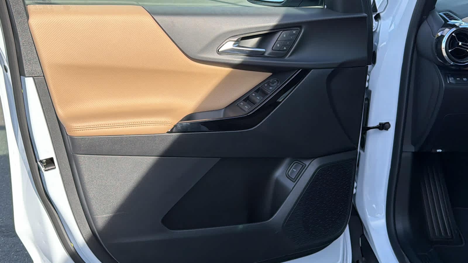 Thumbnail: 2026 Chevrolet Equinox - 23