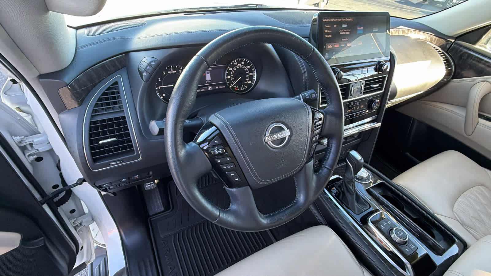 Thumbnail: 2023 Nissan Armada - 10