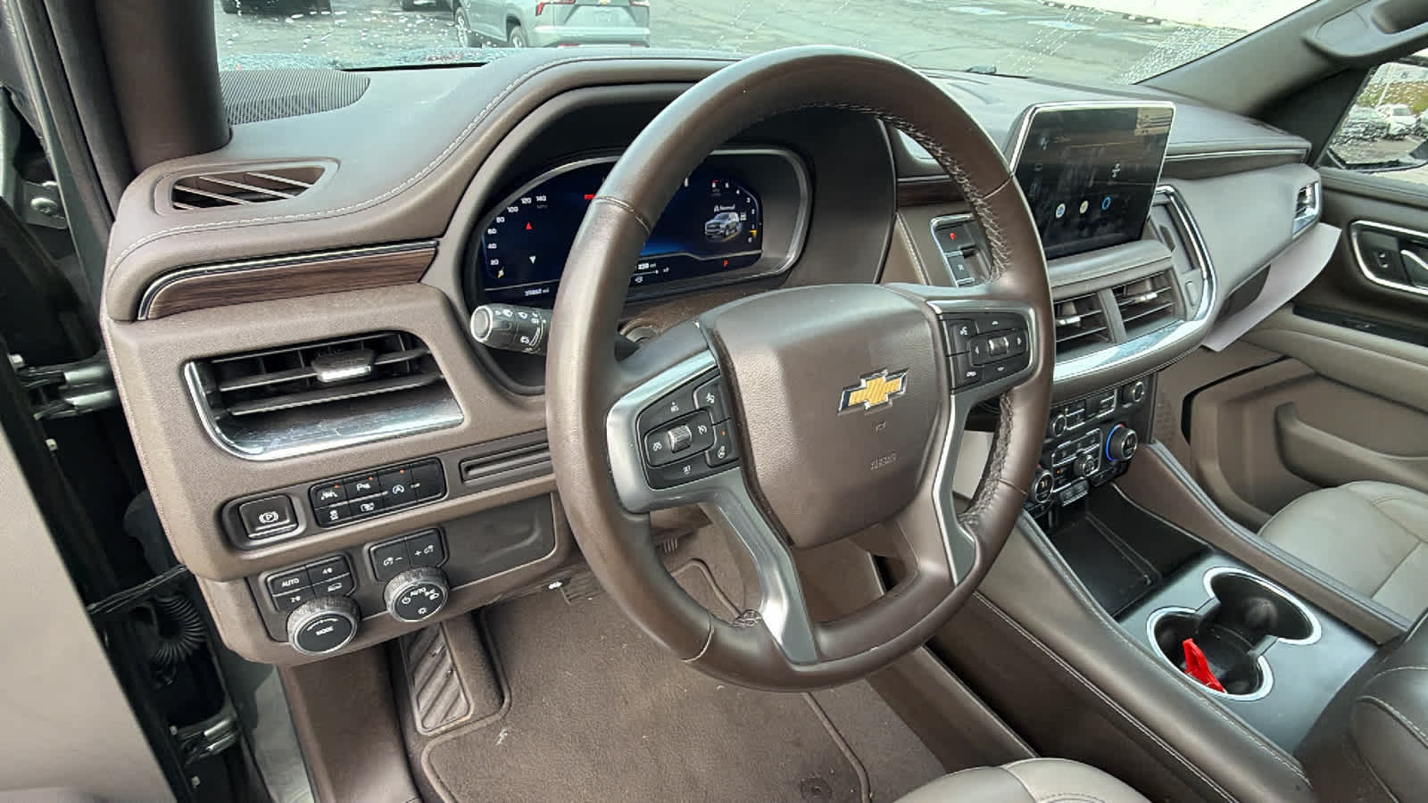 Thumbnail: 2023 Chevrolet Tahoe - 10