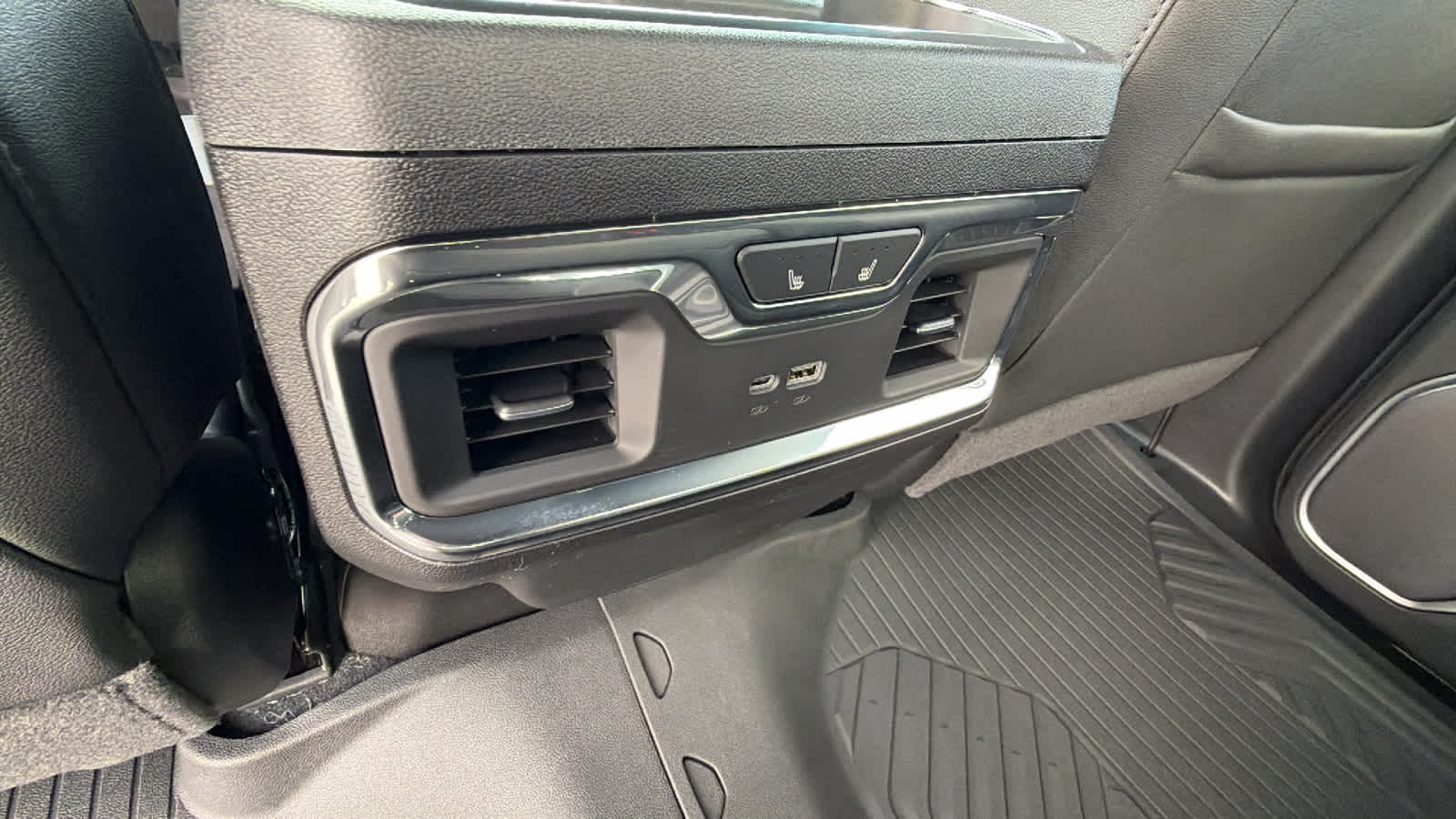 Thumbnail: 2026 Chevrolet Silverado 2500 - 25