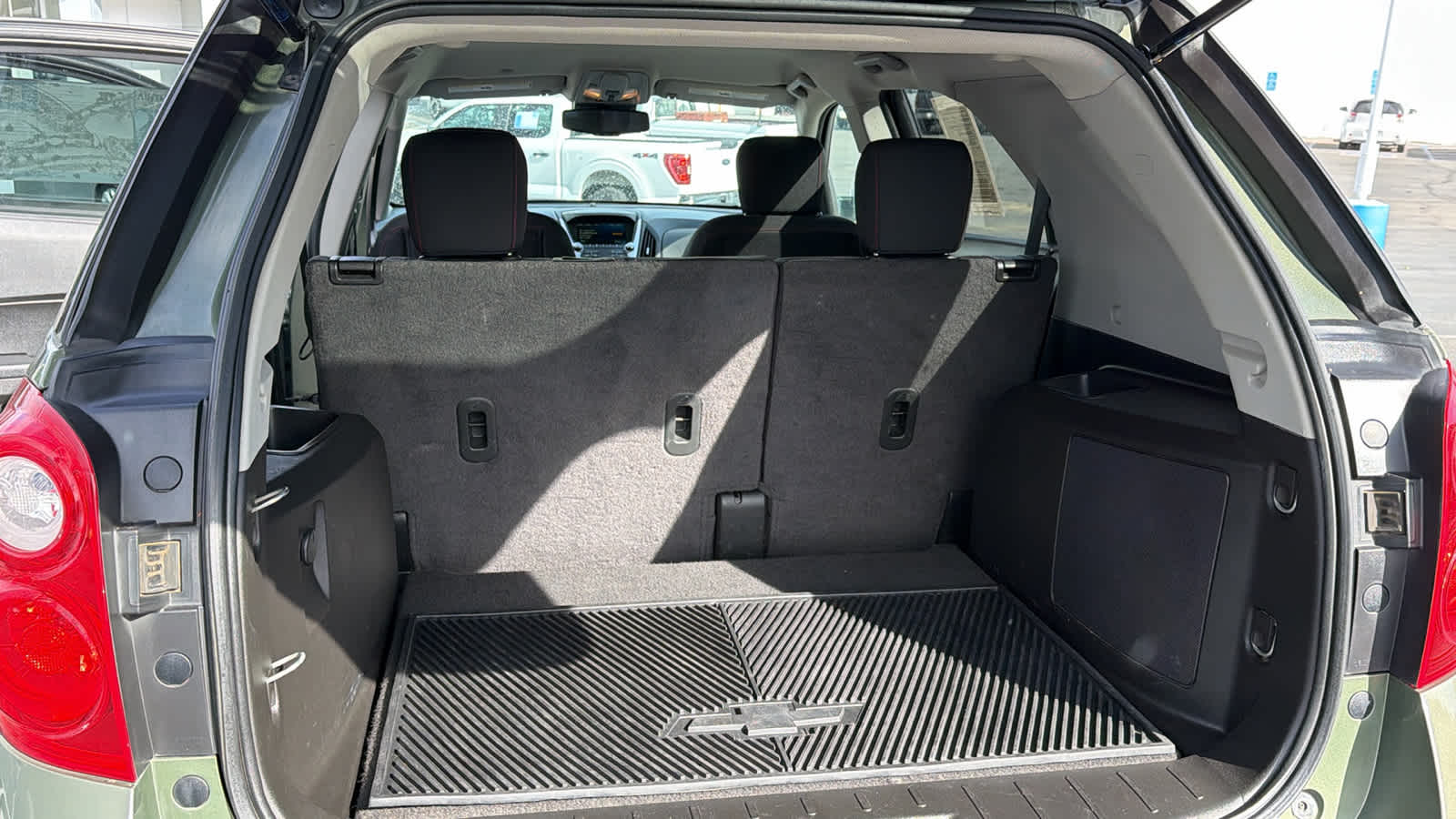 Thumbnail: 2015 Chevrolet Equinox - 27