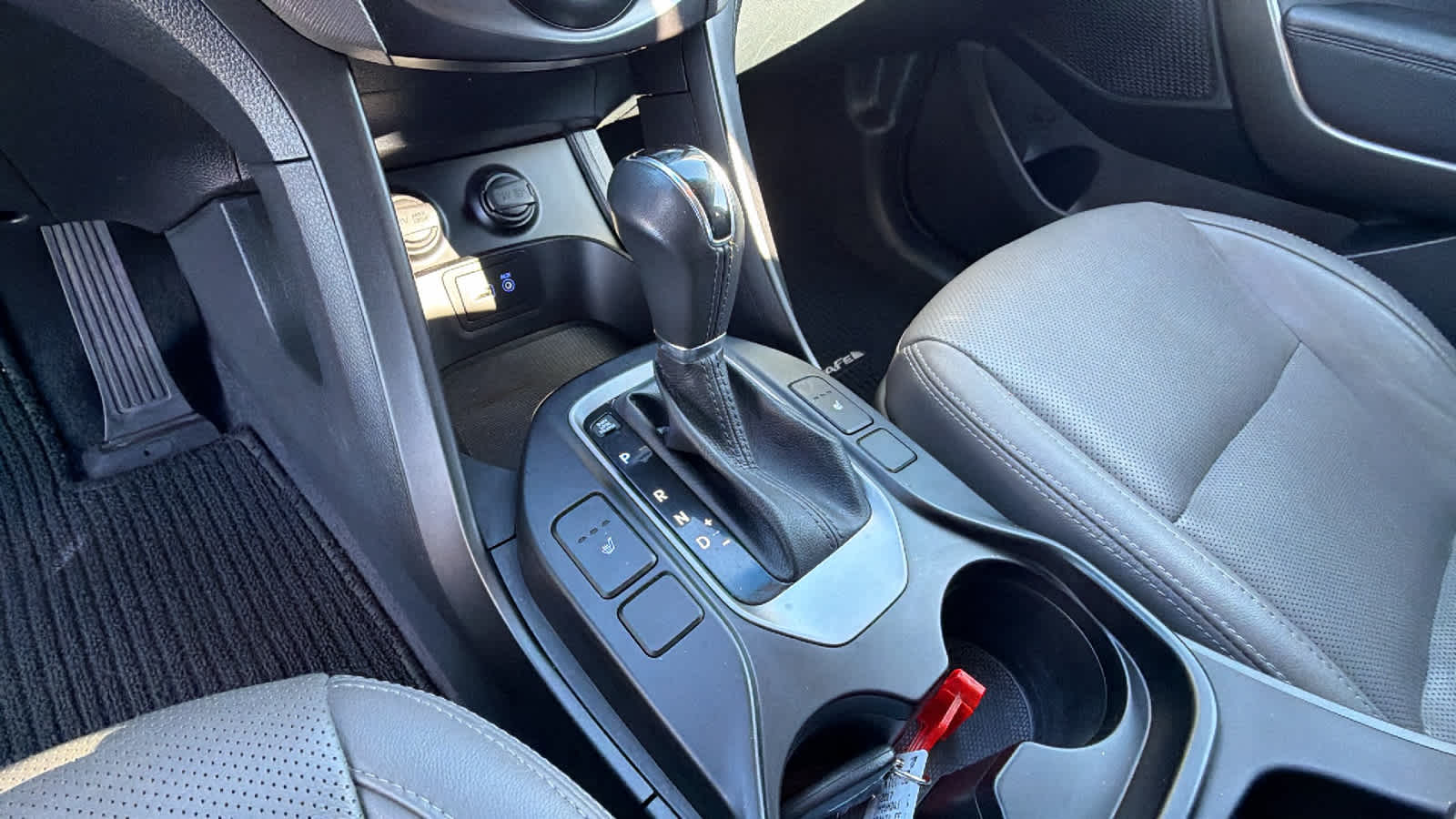 Thumbnail: 2017 Hyundai Santa Fe - 13