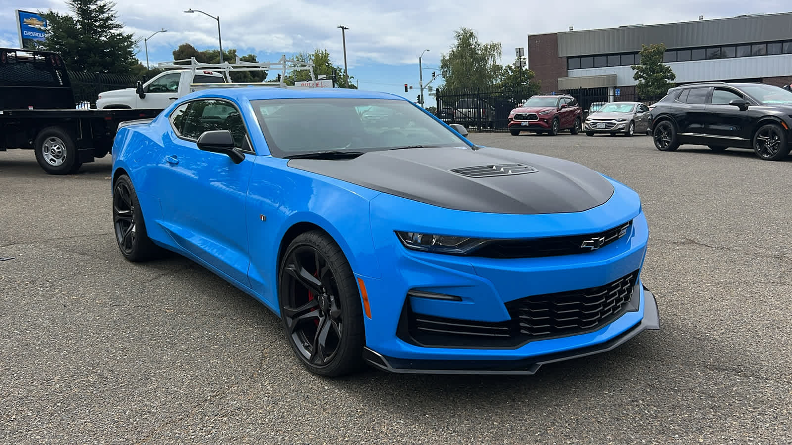 Thumbnail: 2023 Chevrolet Camaro - 3