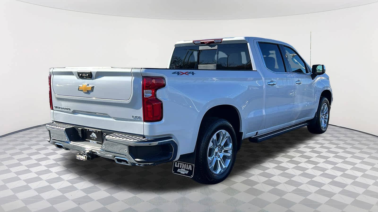 Thumbnail: 2024 Chevrolet Silverado 1500 - 5