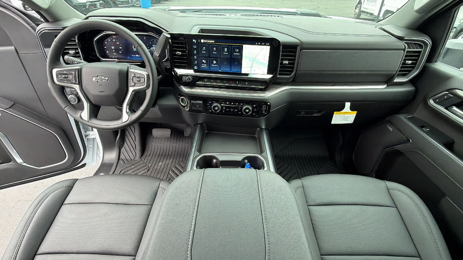 Thumbnail: 2026 Chevrolet Silverado 2500 - 26