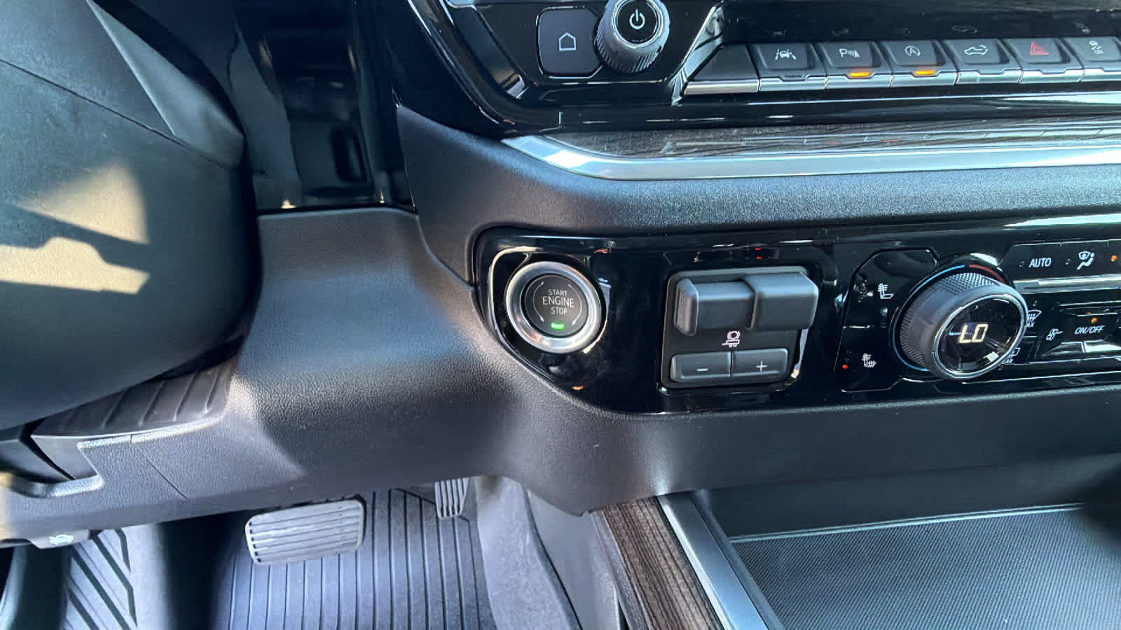 Thumbnail: 2026 Chevrolet Silverado 1500 - 17