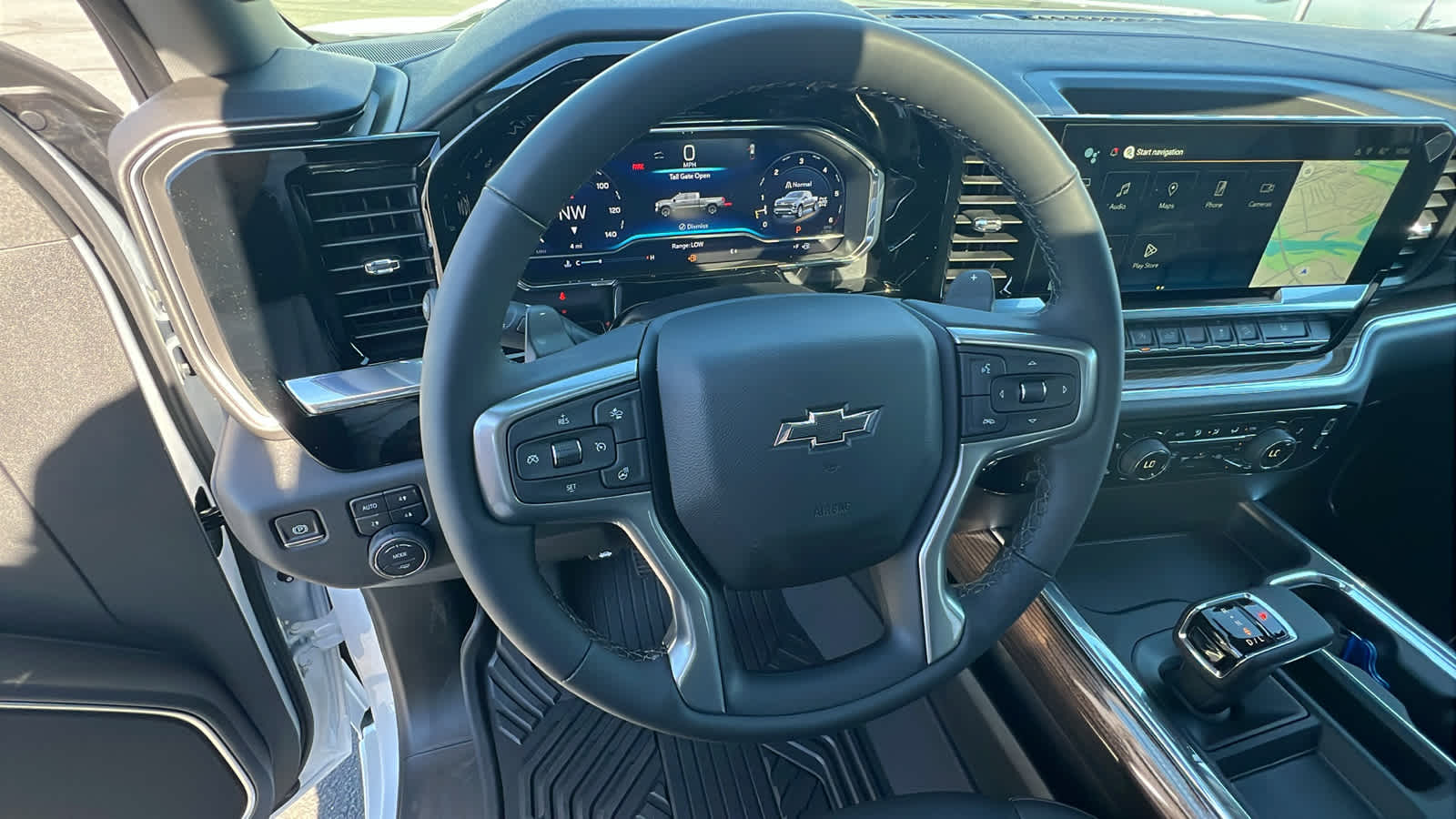 Thumbnail: 2025 Chevrolet Silverado 1500 - 18