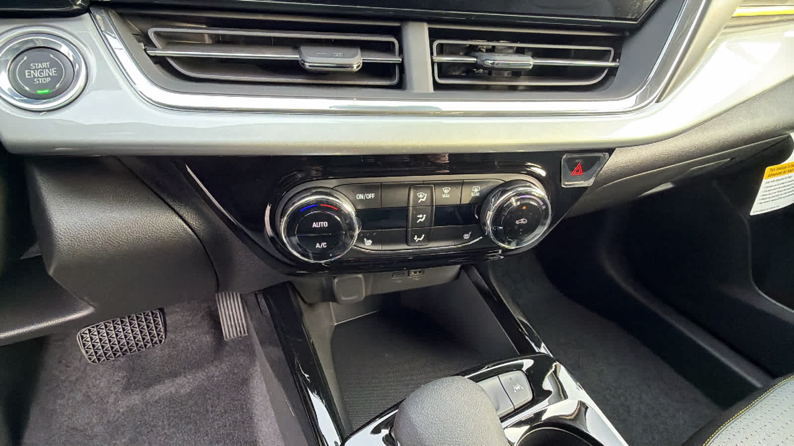 Thumbnail: 2026 Chevrolet Trax - 14