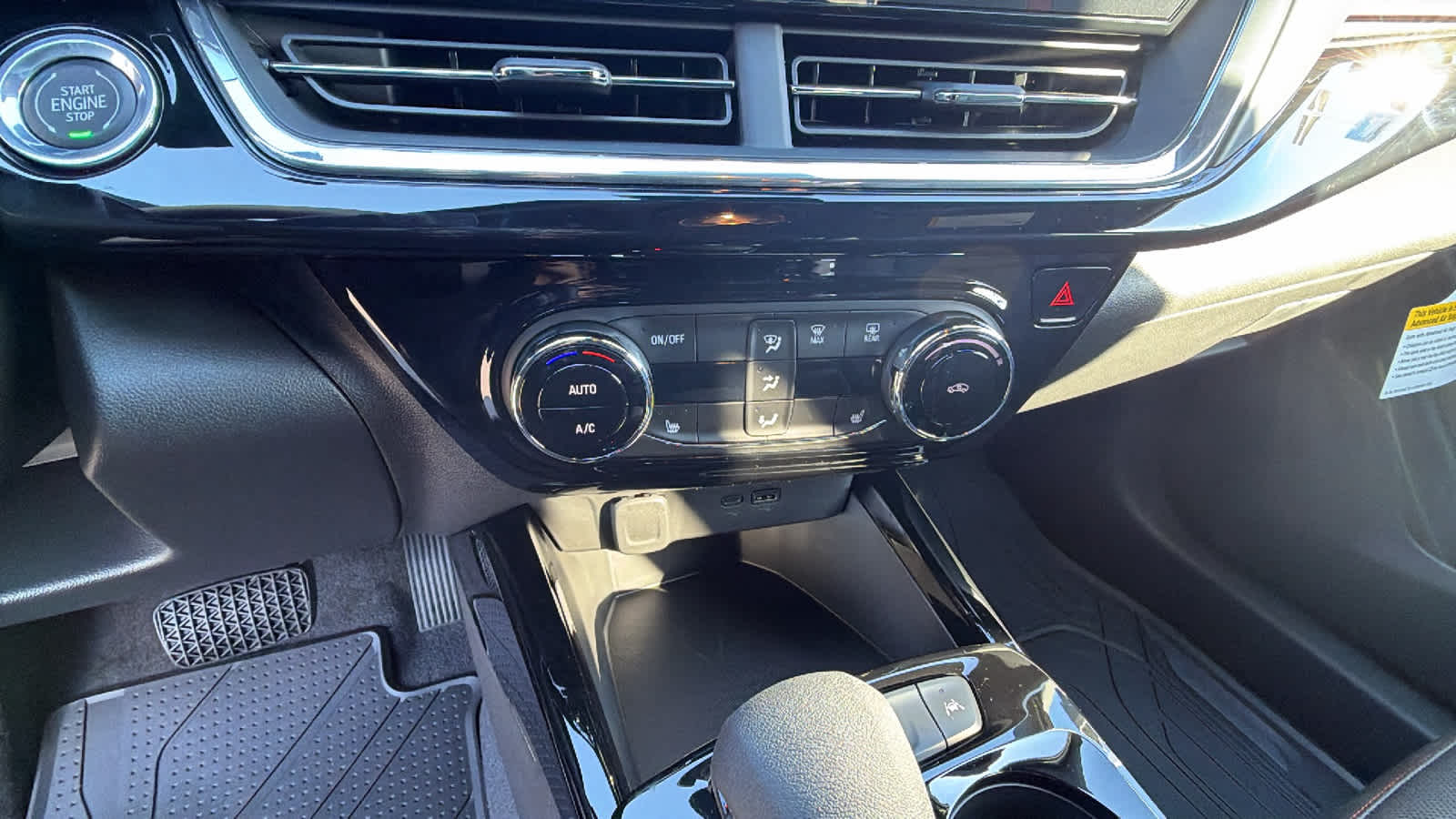 Thumbnail: 2026 Chevrolet Trax - 14