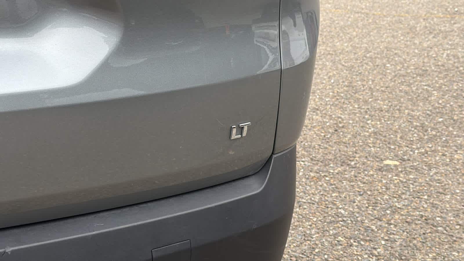 Thumbnail: 2023 Chevrolet Traverse - 19