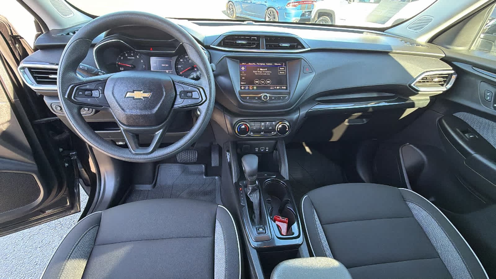 Thumbnail: 2023 Chevrolet TrailBlazer - 26