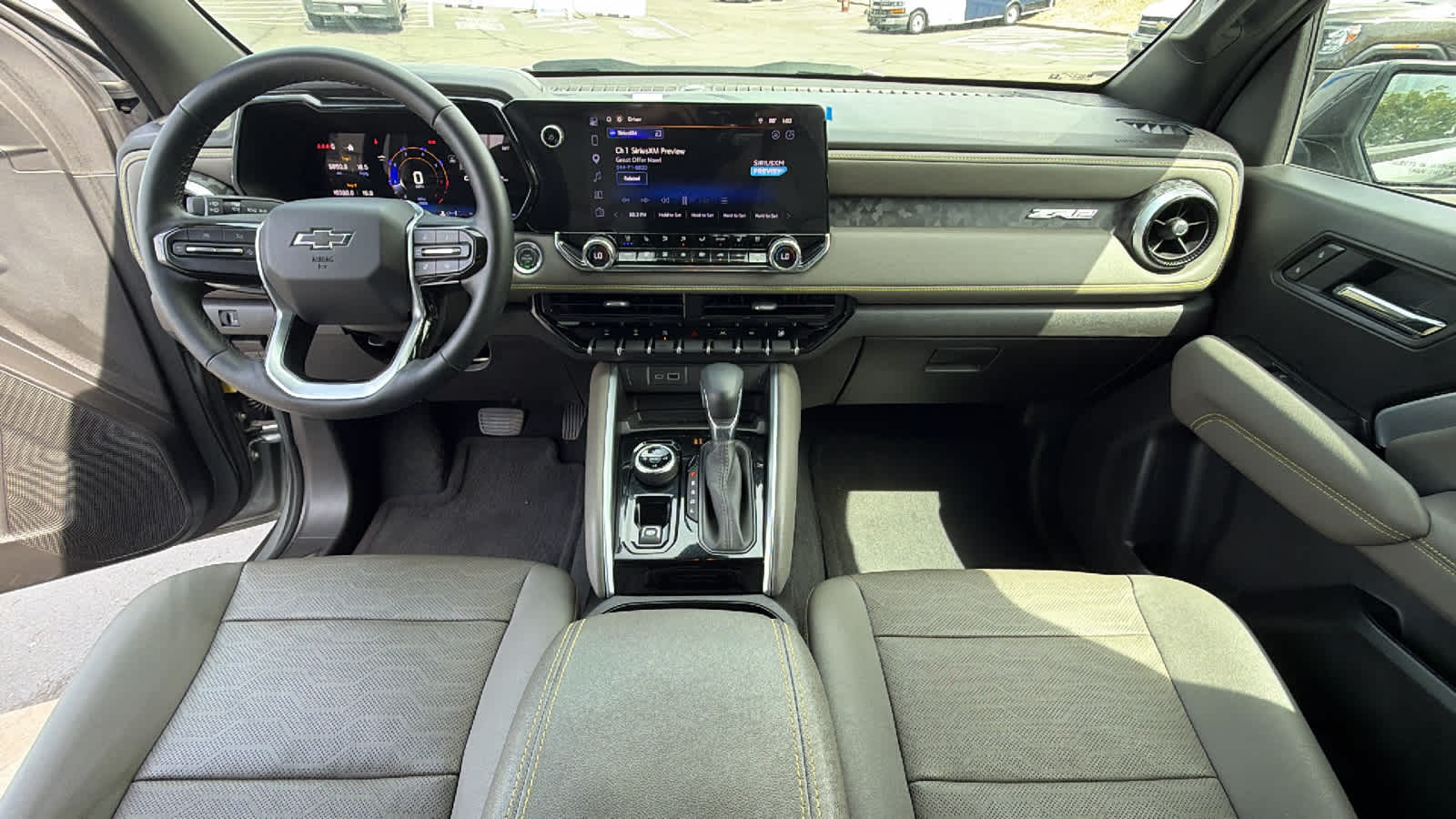 2025 Chevrolet Colorado ZR2 - Photo 26