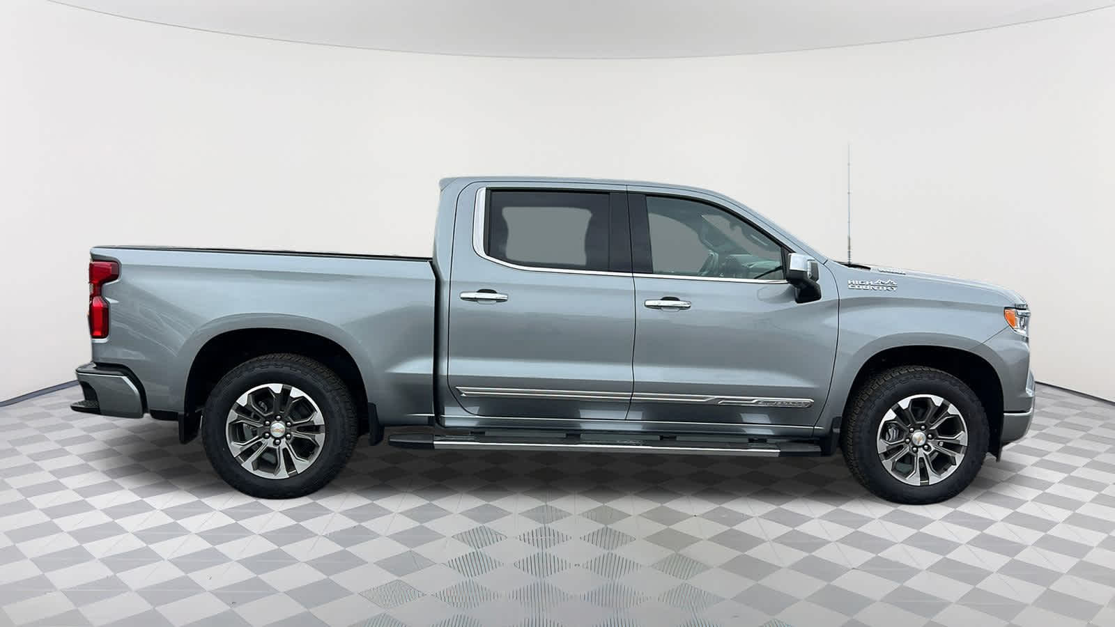 Thumbnail: 2025 Chevrolet Silverado 1500 - 4