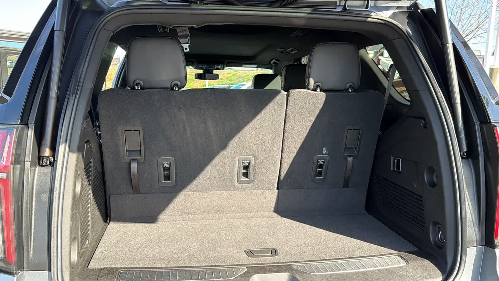 Thumbnail: 2021 Chevrolet Tahoe - 27