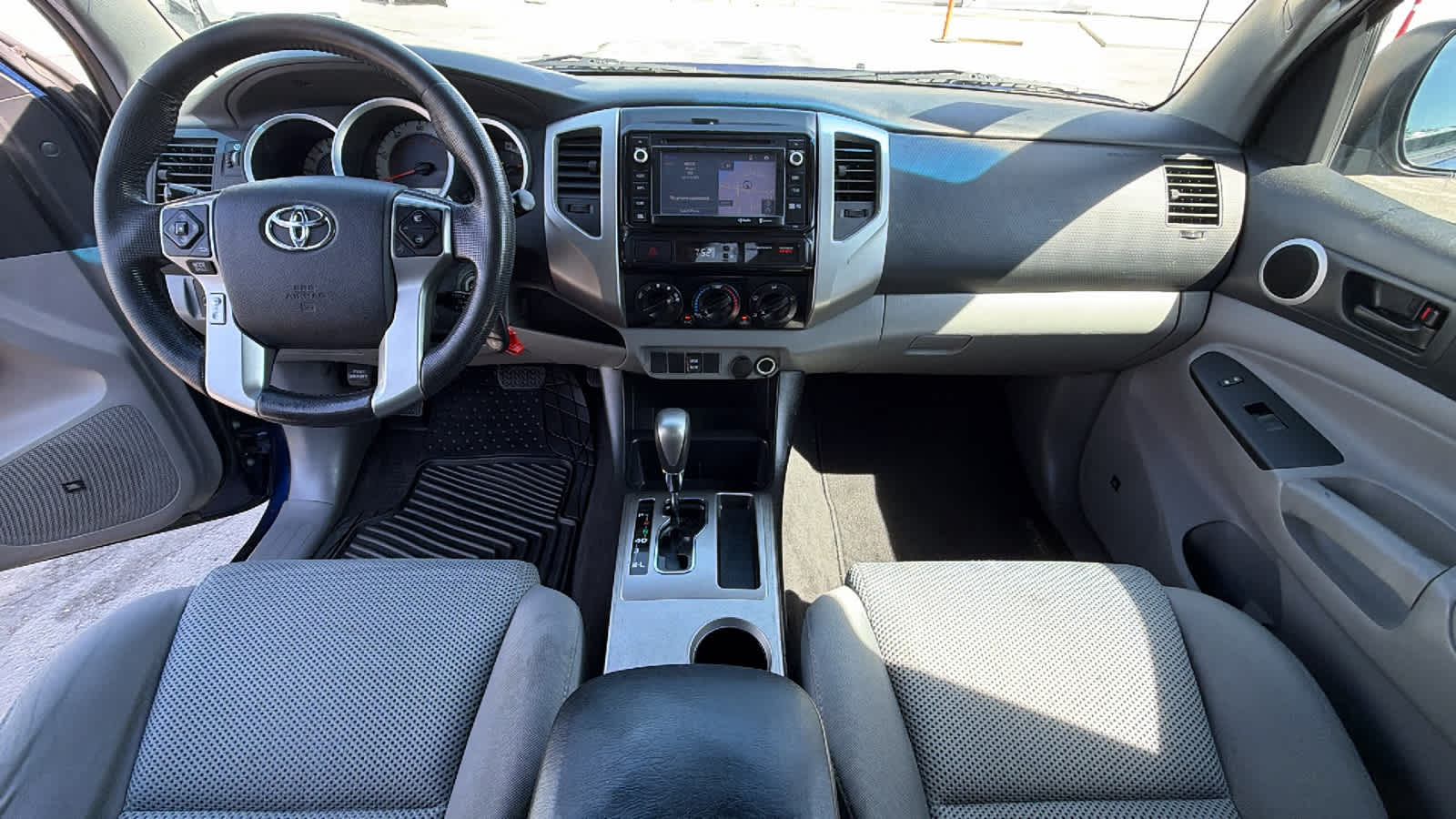 Thumbnail: 2014 Toyota Tacoma - 26