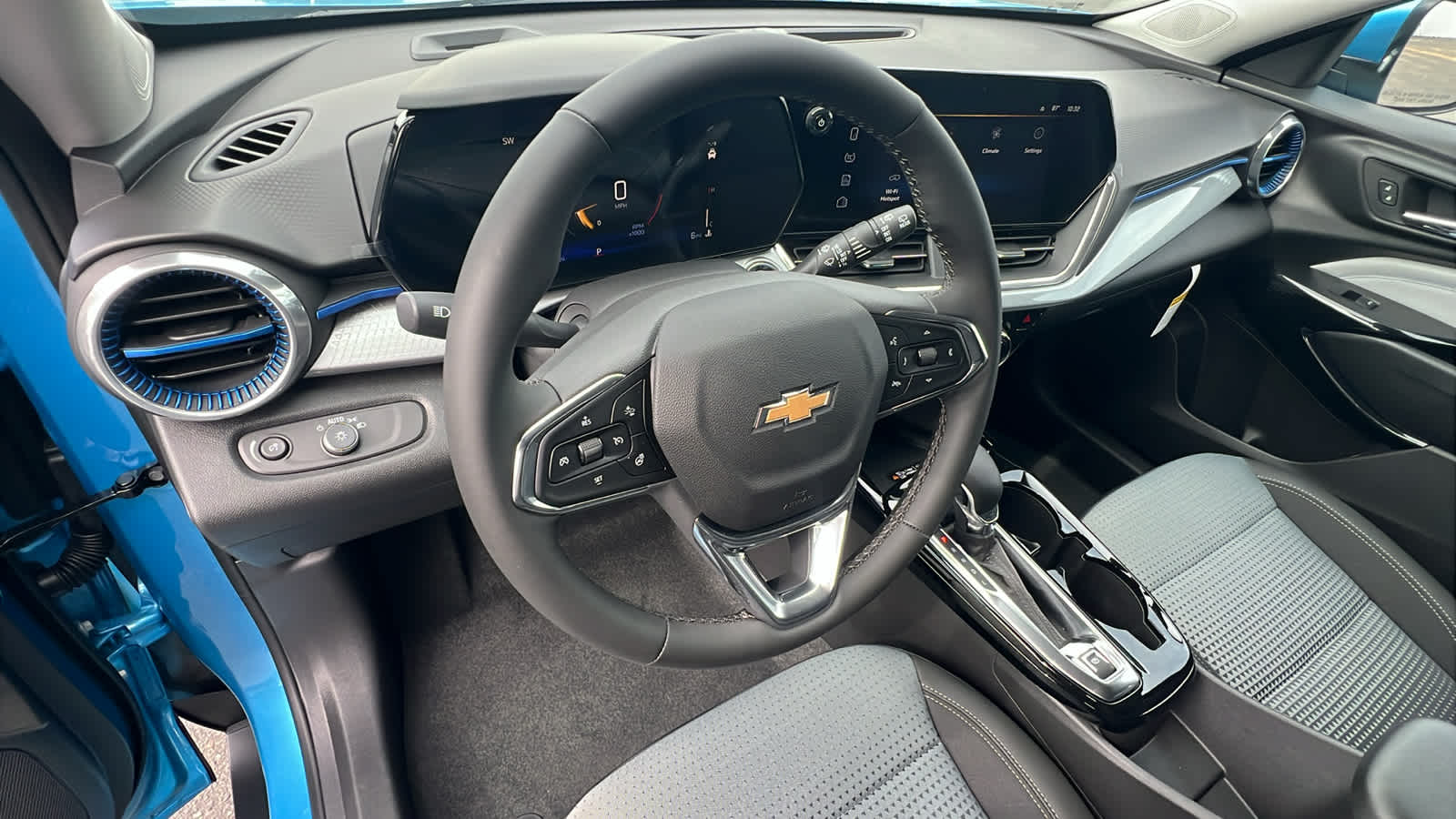Thumbnail: 2025 Chevrolet Trax - 10