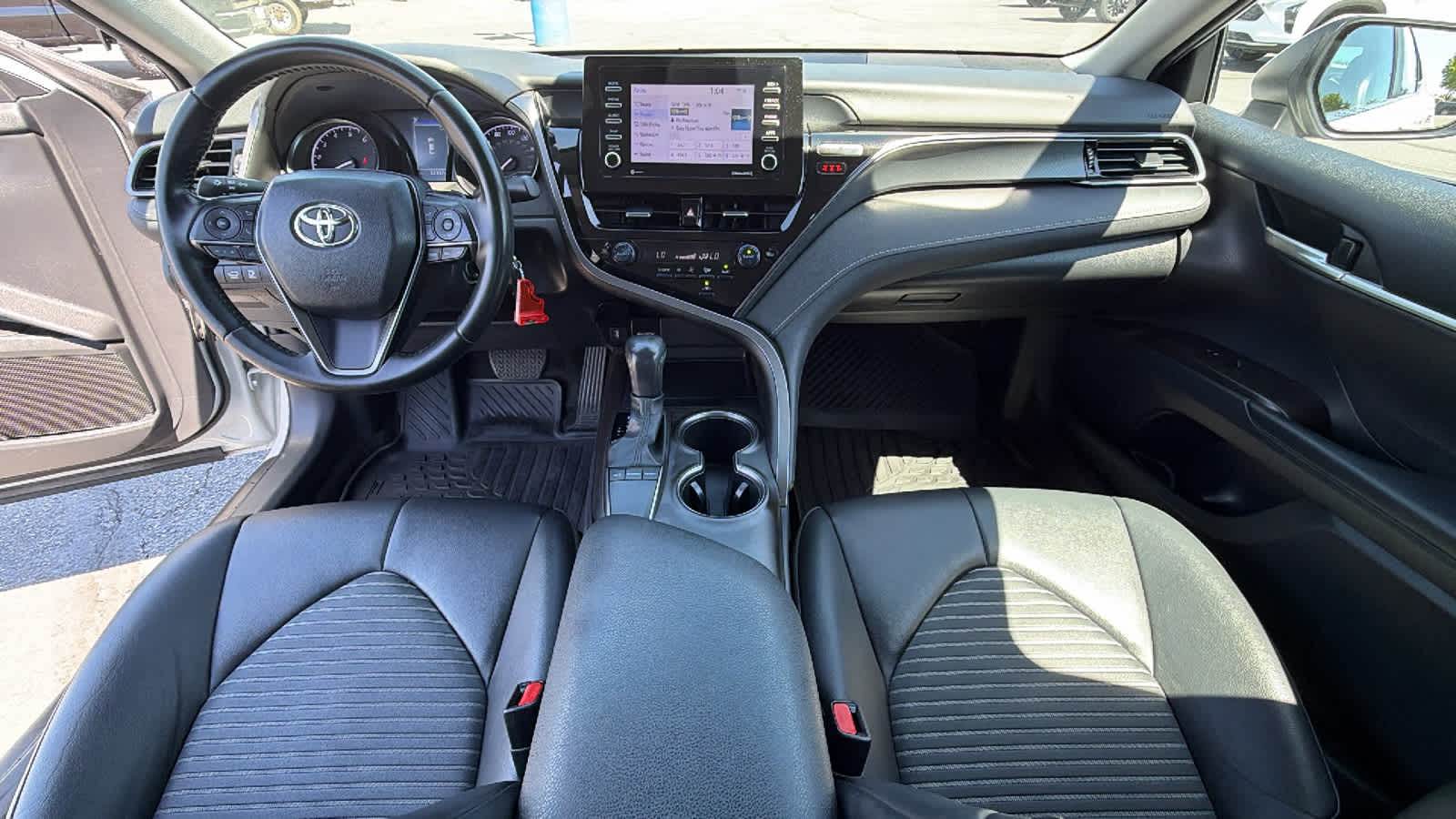 Thumbnail: 2023 Toyota Camry - 25