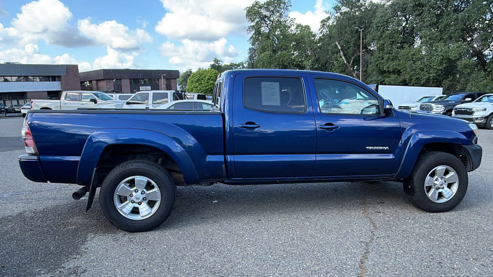 Thumbnail: 2014 Toyota Tacoma - 4