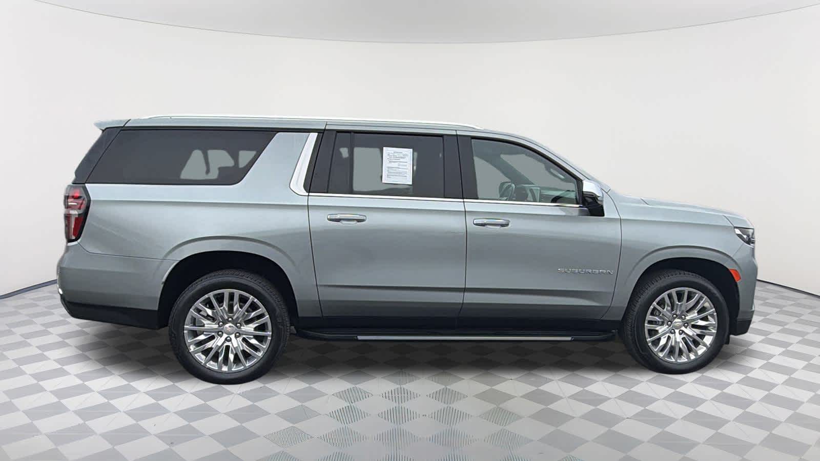 Thumbnail: 2024 Chevrolet Suburban - 4