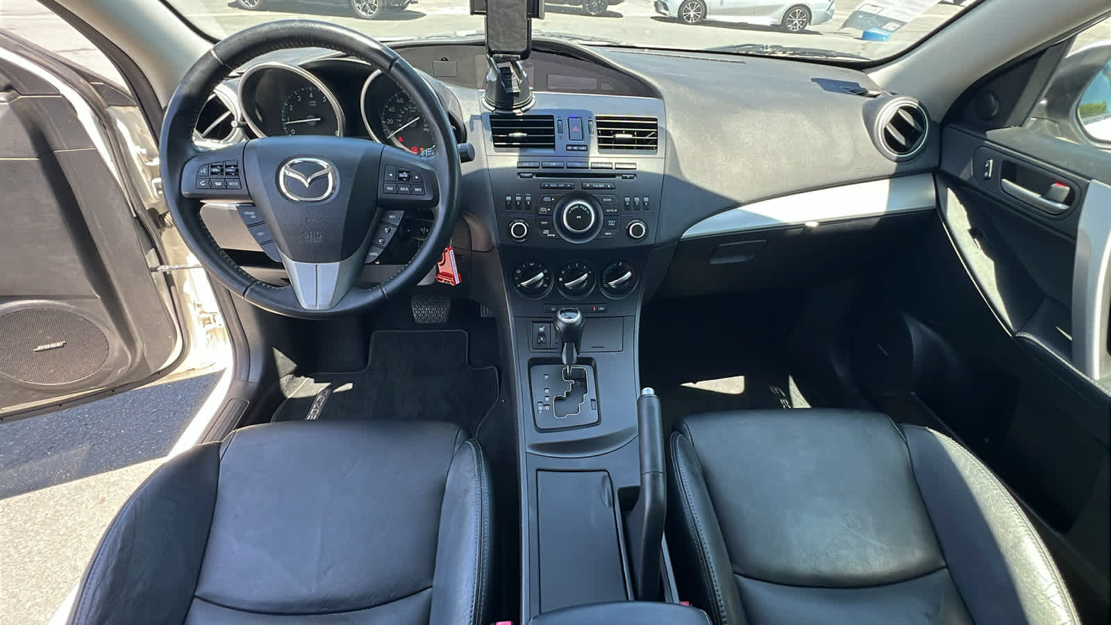 Thumbnail: 2012 Mazda Mazda3 - 26