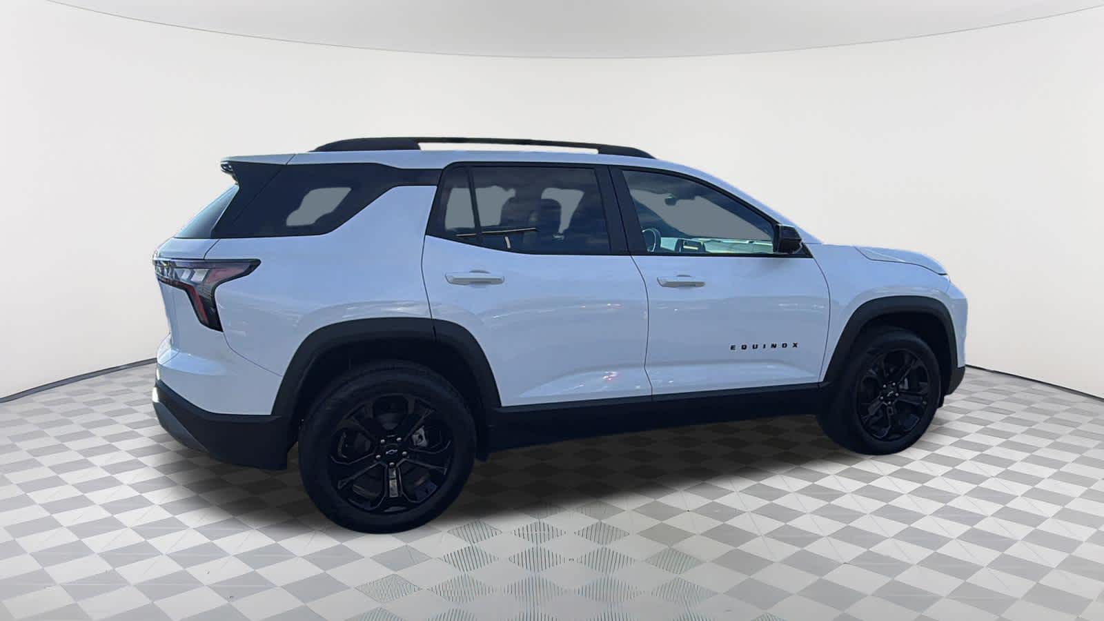 Thumbnail: 2026 Chevrolet Equinox - 4