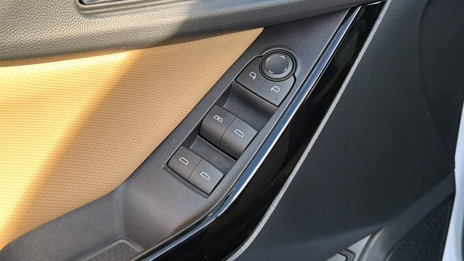 Thumbnail: 2026 Chevrolet Equinox - 22