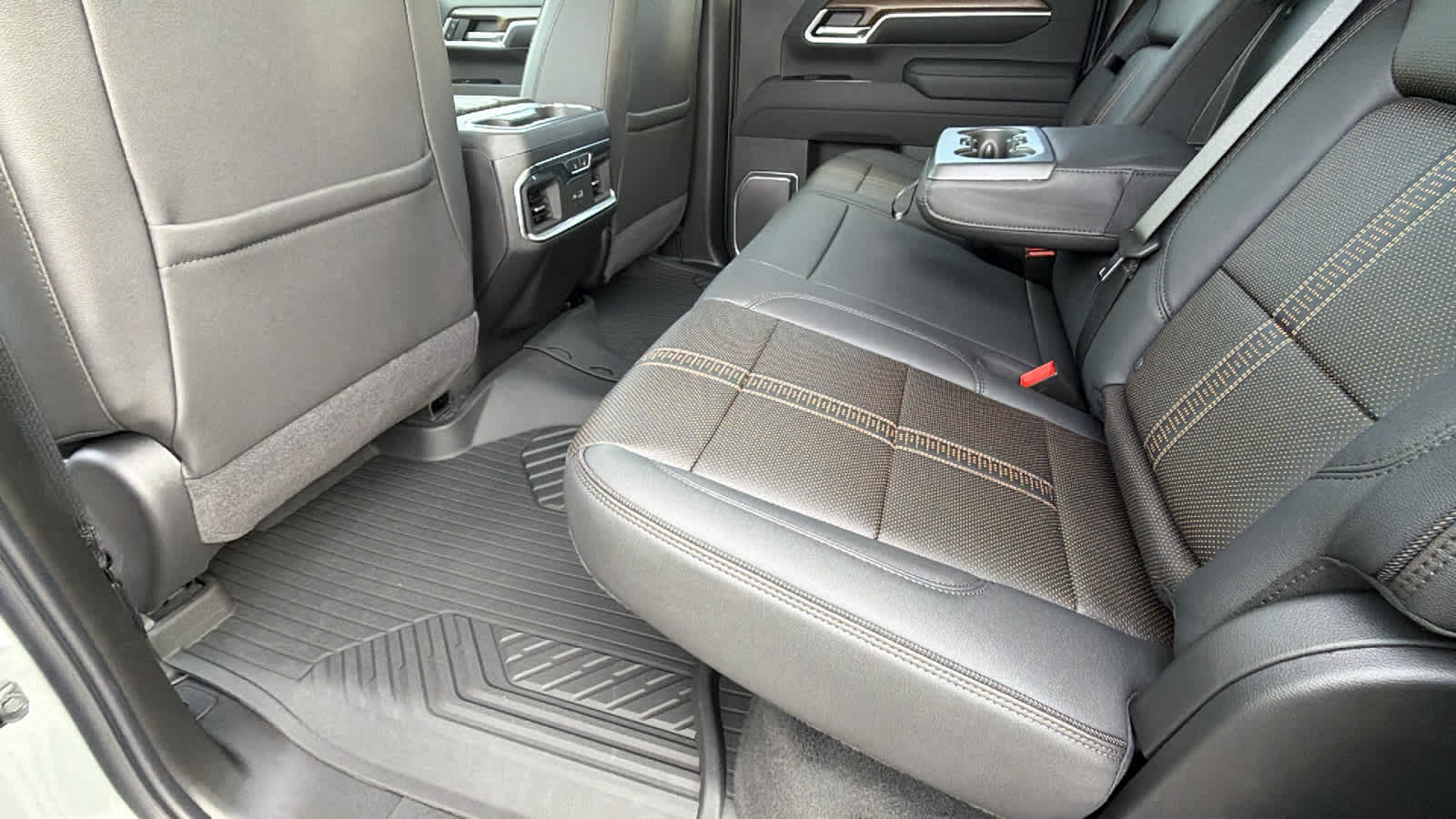 Thumbnail: 2026 Chevrolet Silverado 2500 - 24