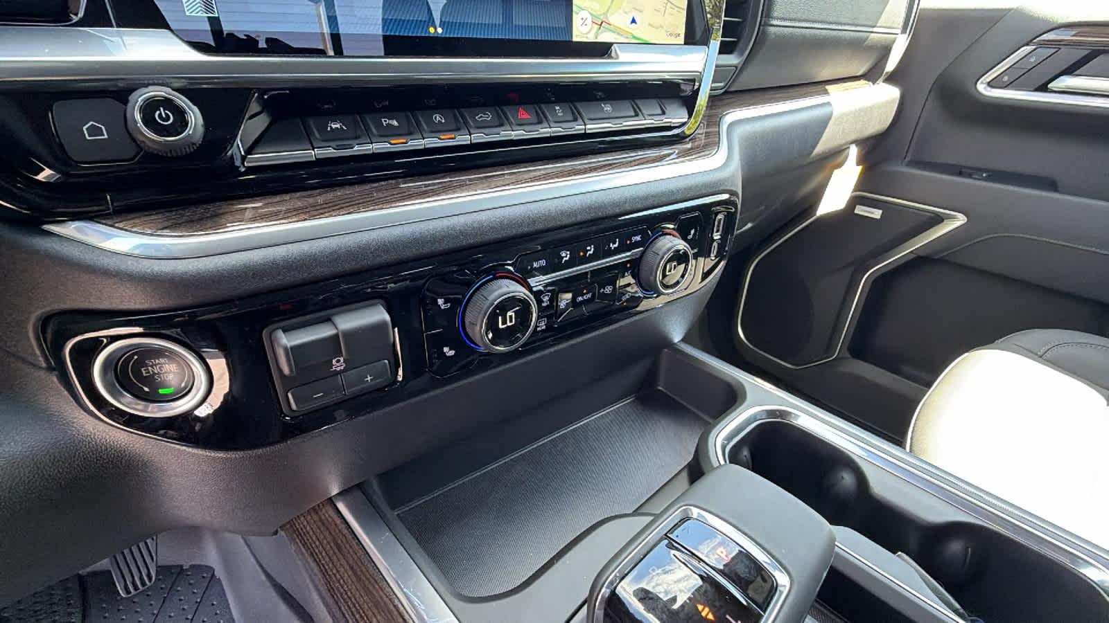 Thumbnail: 2026 Chevrolet Silverado 1500 - 13