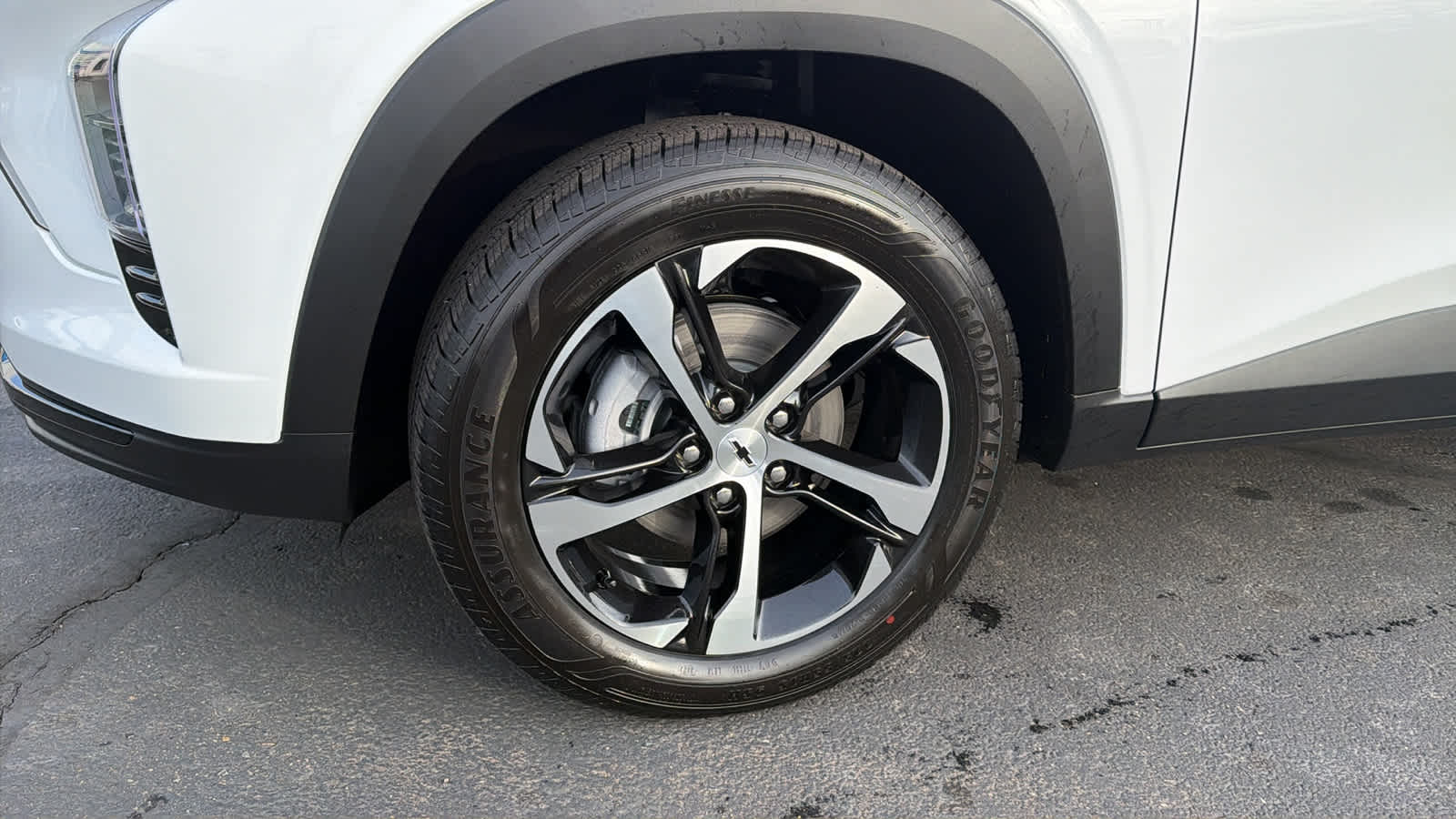 Thumbnail: 2026 Chevrolet Trax - 9