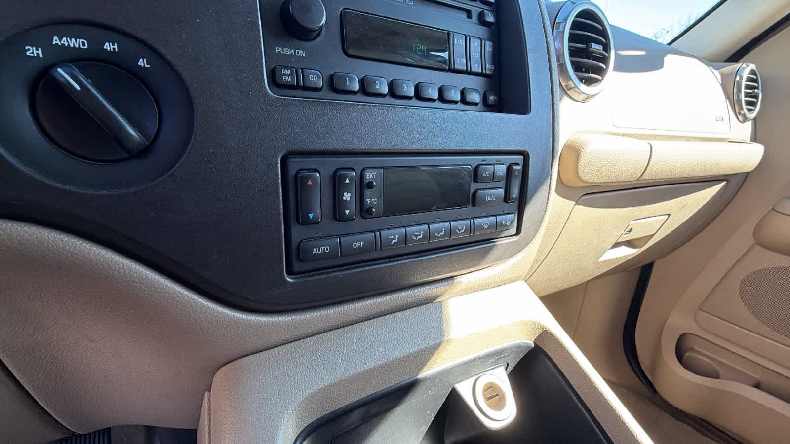 Thumbnail: 2003 Ford Expedition - 14