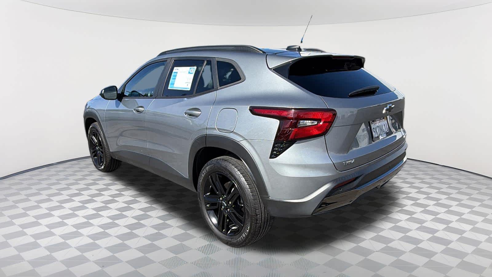 Thumbnail: 2024 Chevrolet Trax - 7