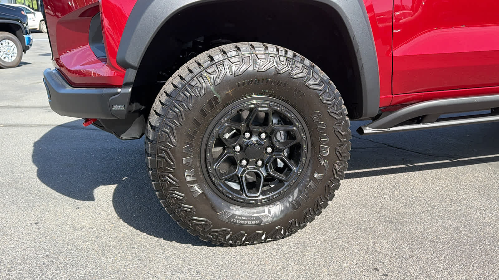 Thumbnail: 2026 Chevrolet Colorado - 9