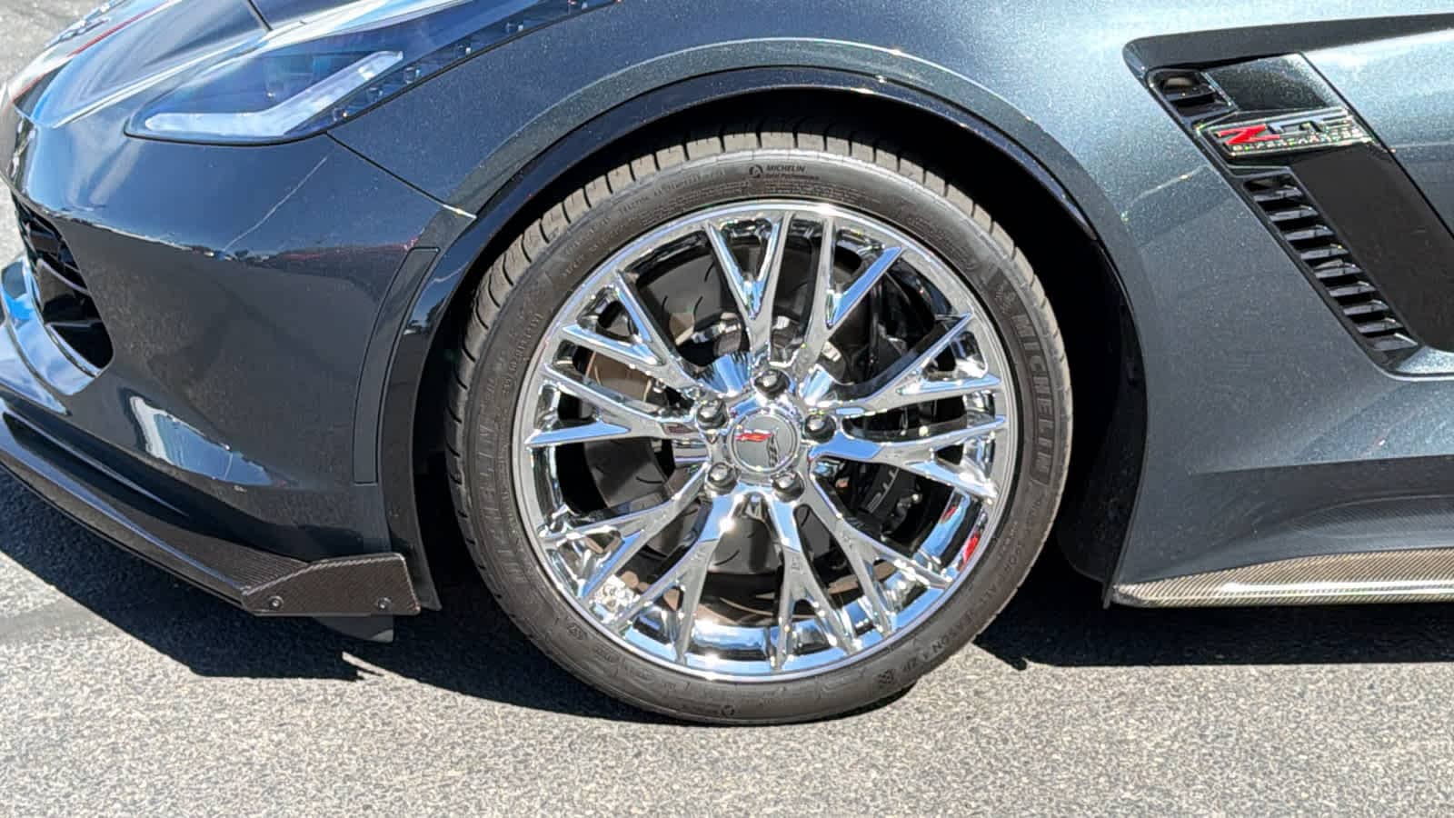 Thumbnail: 2019 Chevrolet Corvette - 9
