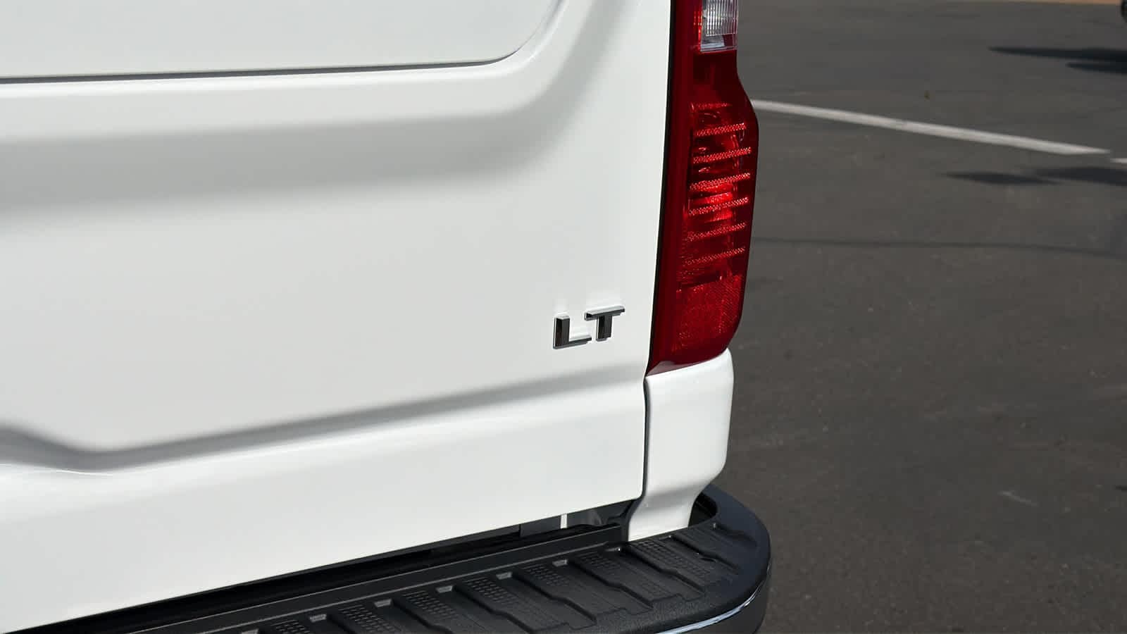 Thumbnail: 2026 Chevrolet Silverado 2500 - 28