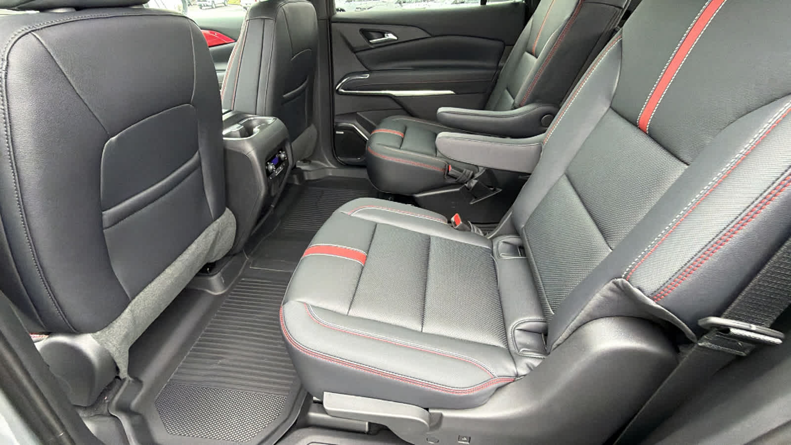 Thumbnail: 2026 Chevrolet Traverse - 24