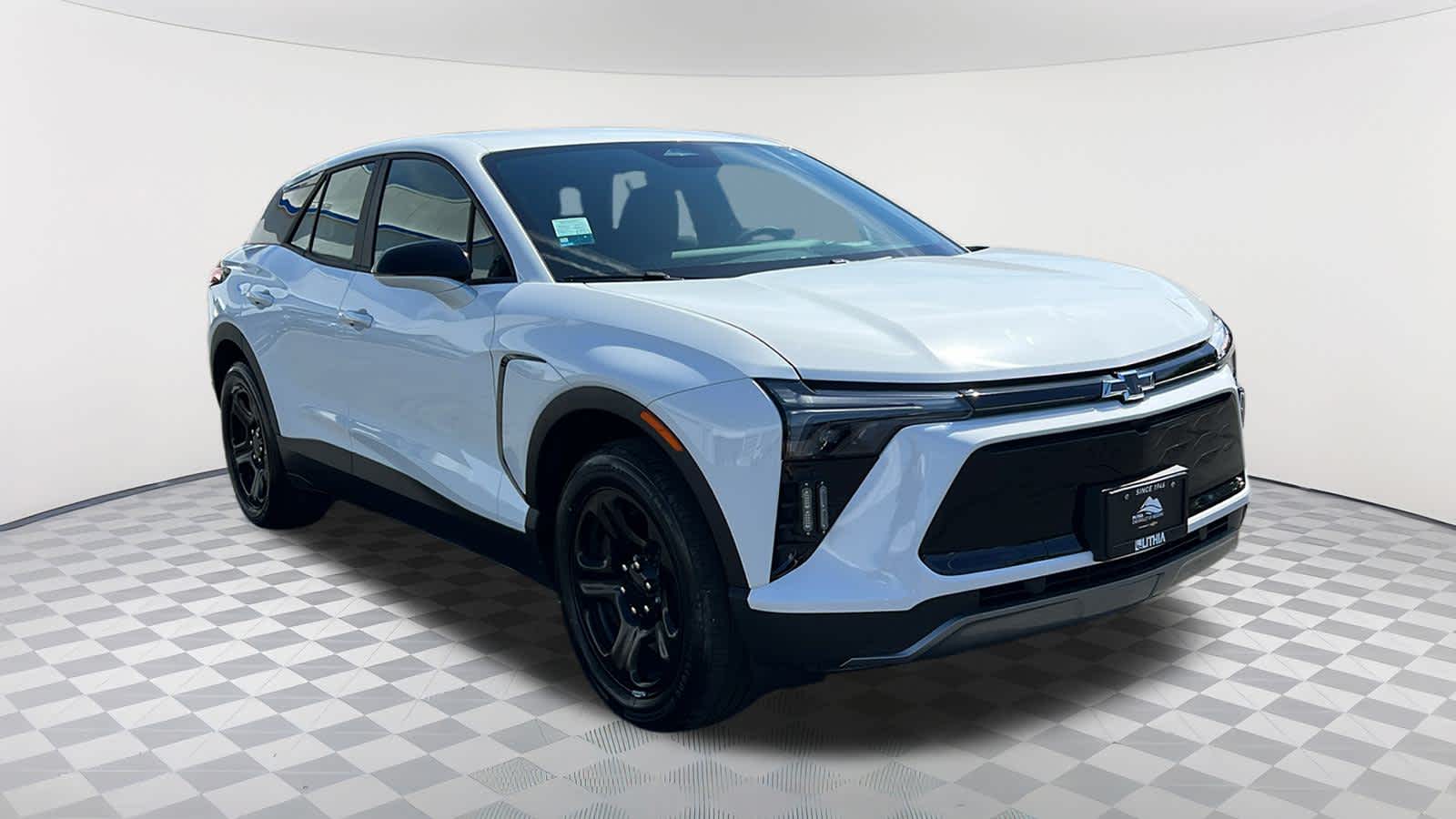Thumbnail: 2024 Chevrolet Blazer EV - 3