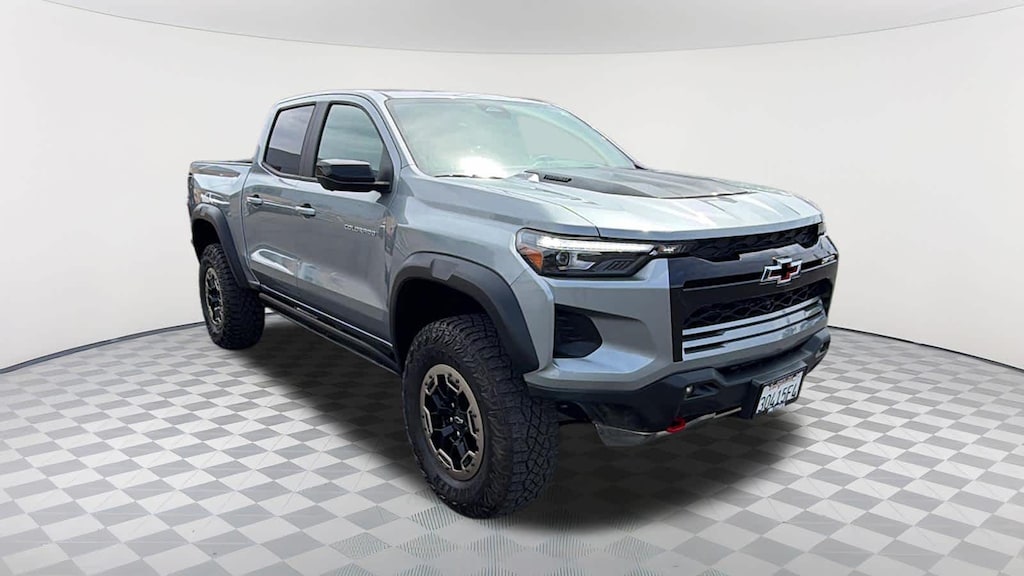 Used 2025 Chevrolet Colorado ZR2 Truck Crew Cab