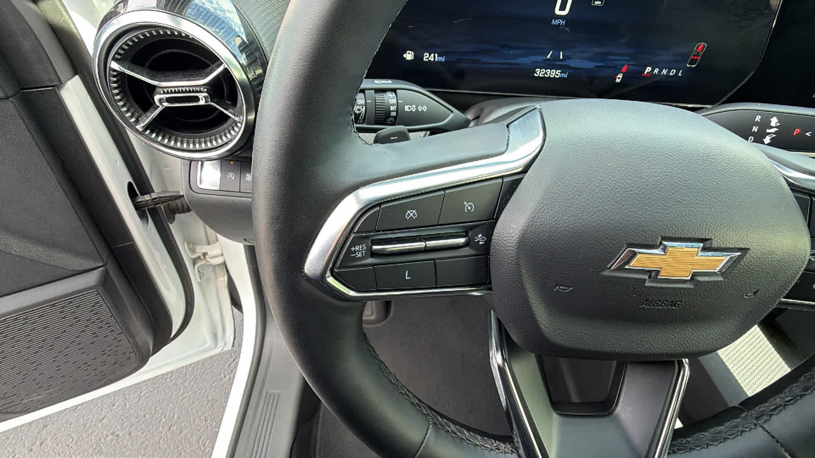 Thumbnail: 2025 Chevrolet Equinox - 19