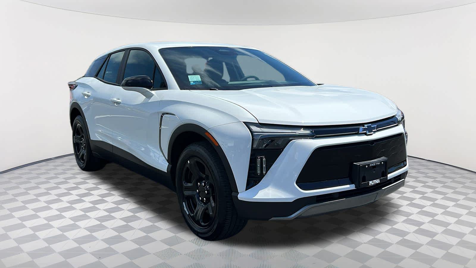 Thumbnail: 2024 Chevrolet Blazer EV - 3