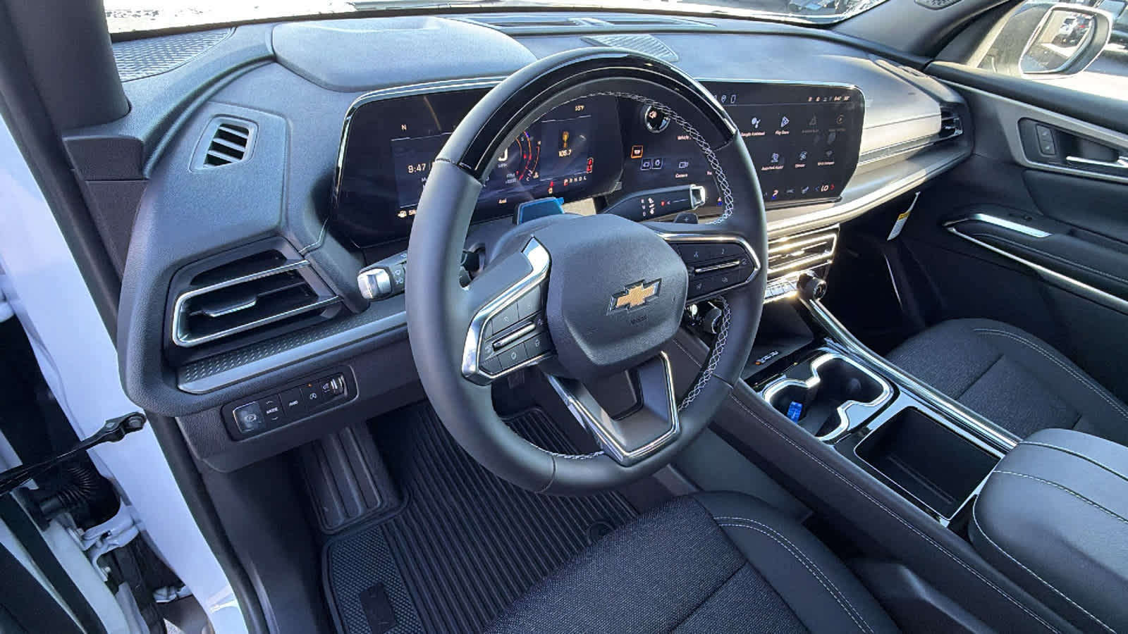 Thumbnail: 2026 Chevrolet Traverse - 10