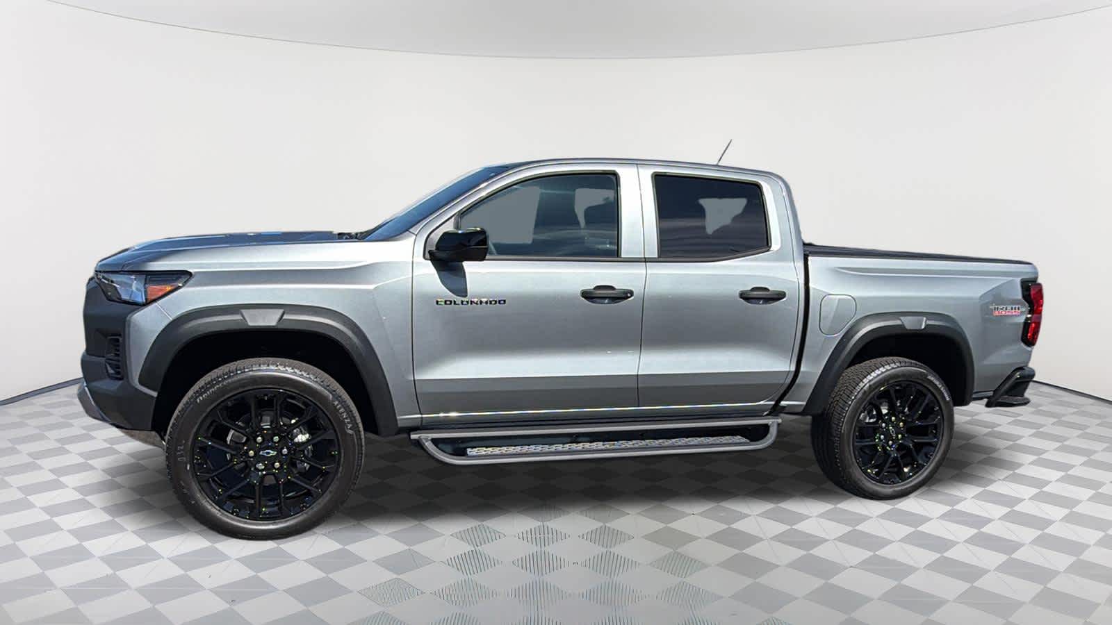 Thumbnail: 2026 Chevrolet Colorado - 8