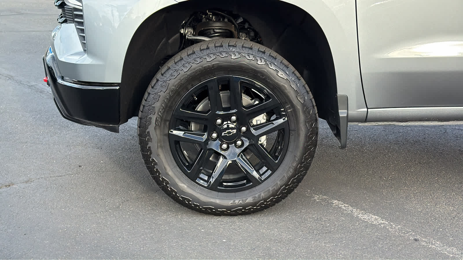 Thumbnail: 2026 Chevrolet Silverado 1500 - 9