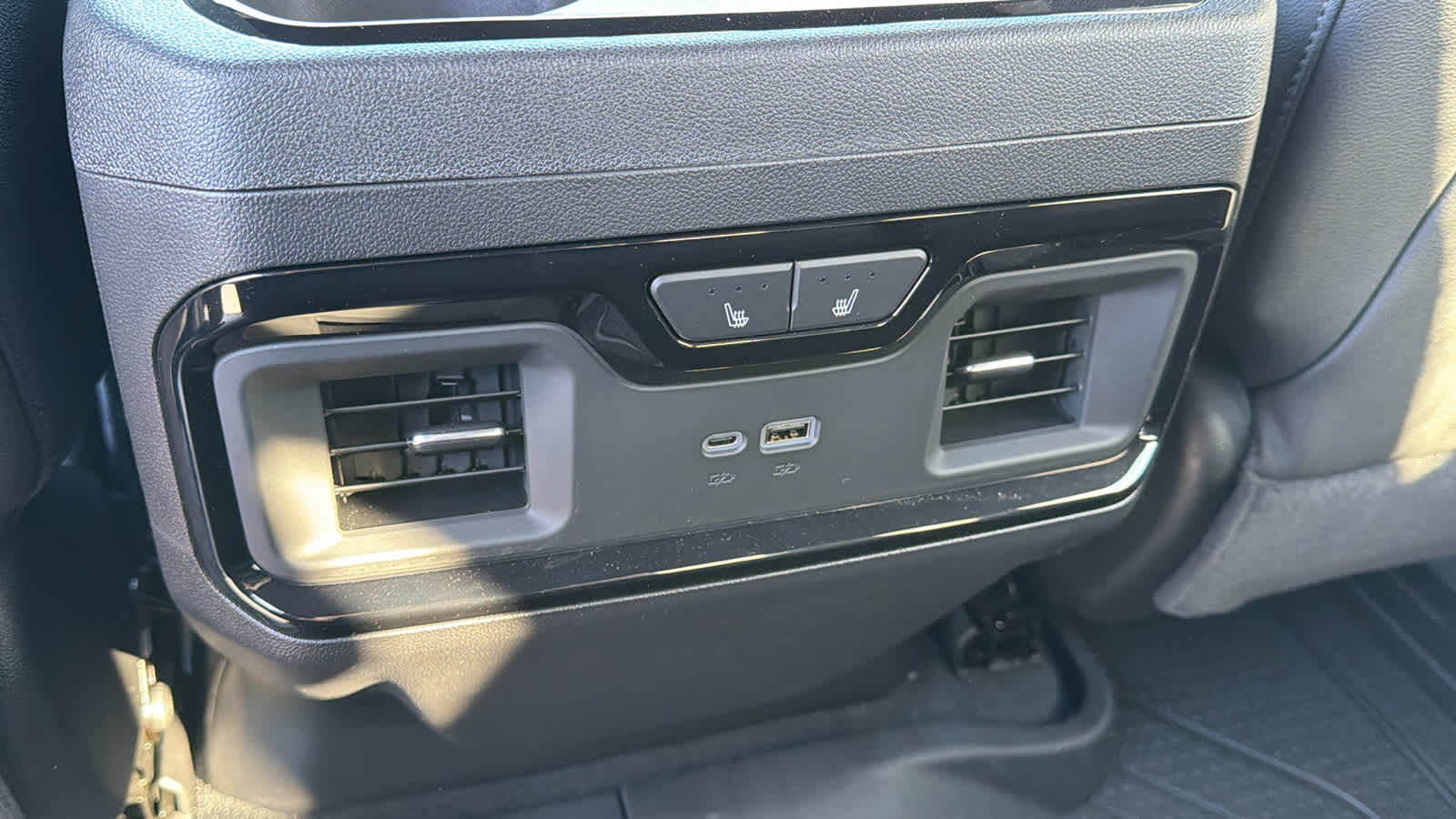 Thumbnail: 2026 Chevrolet Silverado 1500 - 25